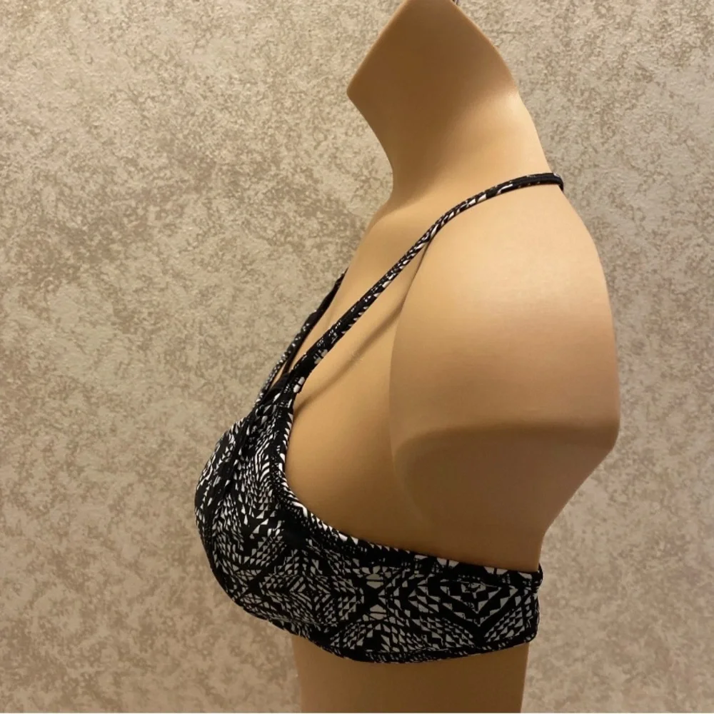 Xhilaration stylish bikini